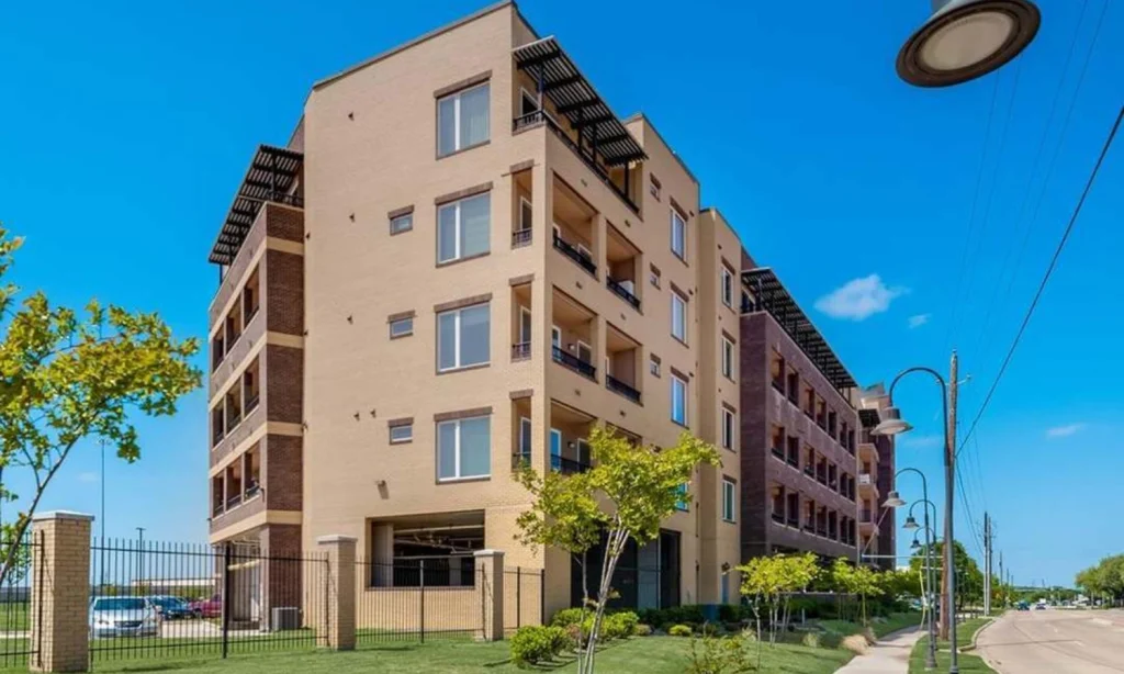 Lone Star Warehouse Inc